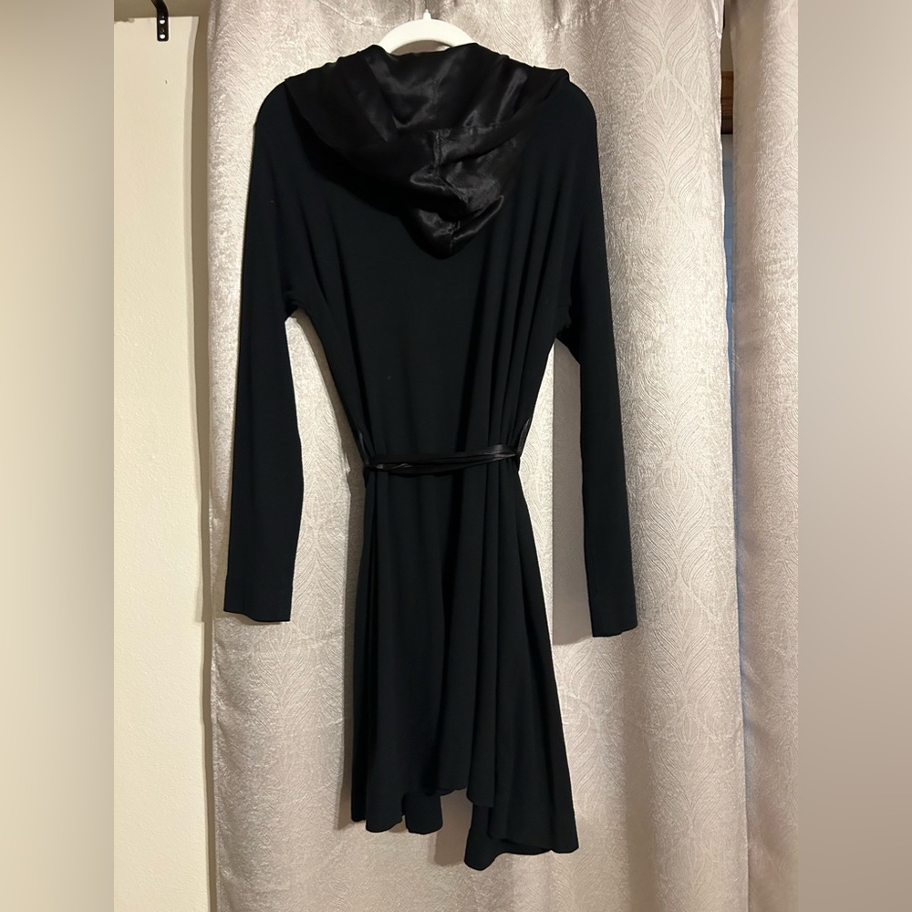 PJ HARLOW Shala Satin Trim Kimono Black Robe with Hood Women’s Size Small - Picture 5 of 6
